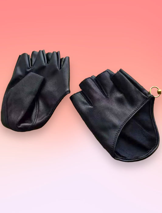 Black fingerless gloves