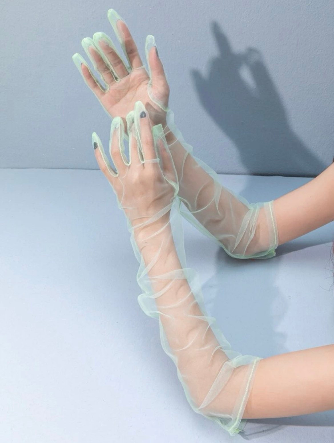 Light green opera mesh gloves